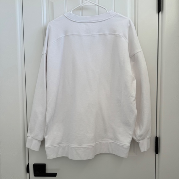 Lululemon / Perfectly Oversized Crew *Graphic / White / Size 10 - Picture 3 of 3